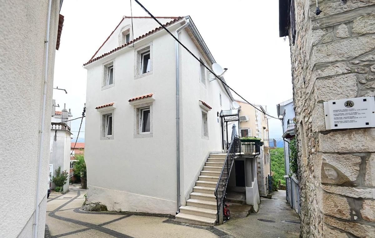 Apartment D & Studio L Dobrinj ภายนอก รูปภาพ